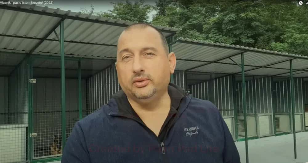 Vlasnik i pas u istom krevetu! (VIDEO)